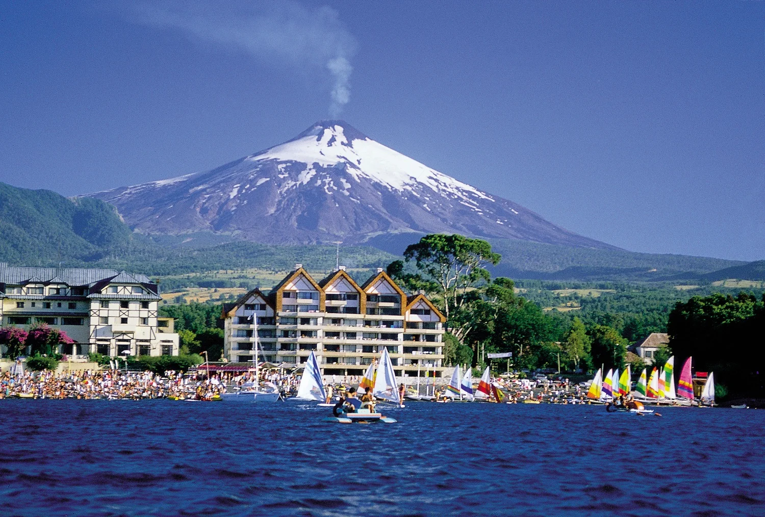 Pucón - Volcán Villarrica y lago